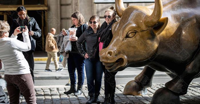 2024年12月16日:富国银行发布了迄今为止华尔街对2025年美国股市最乐观的预测